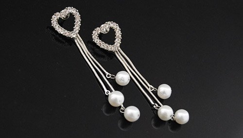 Diamond Heart with 3 Long Dangling Pearls Earrings E0401TX