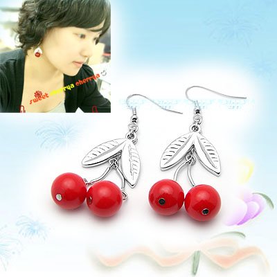 Eye Catching Red Cherry Earrings E041702