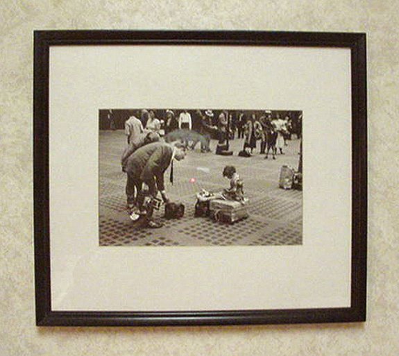 BLACK & WHITE VINTAGE PHOTOGRAPHIC PRNT OF AN ABANDONED CHILD