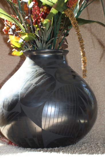 Marta Ortiz Black Pottery