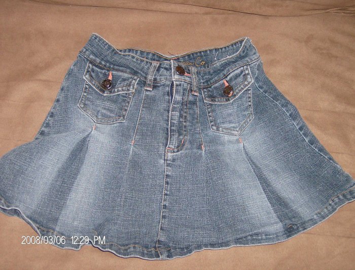 ARIZONA JEAN COMPANY GIRL'S DENIM SKIRT SIZE 10