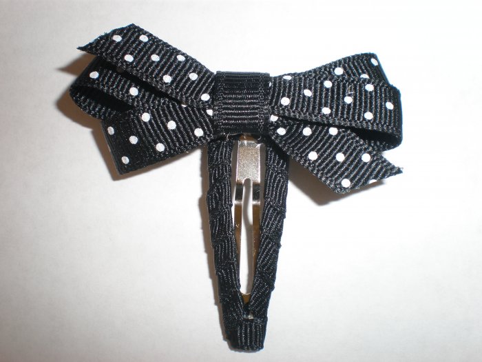 Angela's Accessories Black Polka-dot Snap clip