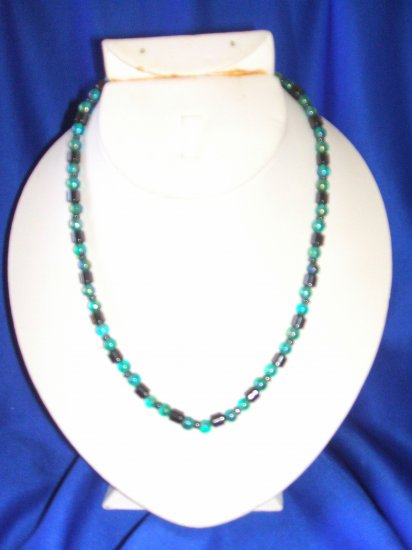 Green Aurora Magnetic Necklace