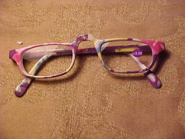 GLASSES READERS MAGNIFYING GLASSES 3.50