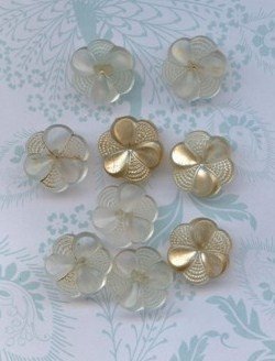 9 Vintage Clear Floral Buttons Plastic Button