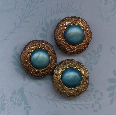 Button Three Plastic Large Green Fancy Vintage Buttons