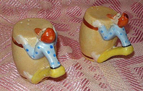 OLD hillbilly on oak barrel salt & pepper shakers FREE US SHIPPING