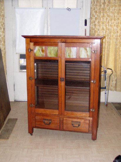 Mission arts&crafts kitchen jelly cabinet..slag glass!!