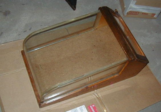 1940s Country store cuved glass dispay case