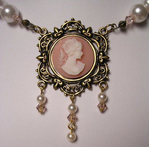 Pink Pearl Necklace With Antique Look Cameo Pendant