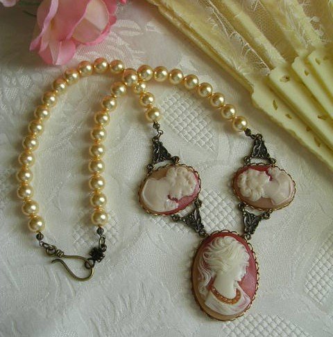 Antique Style Pearl Necklace With Three Cameos