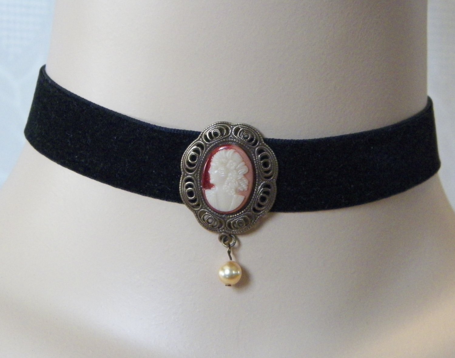 Black Velvet Ribbon Cameo Choker