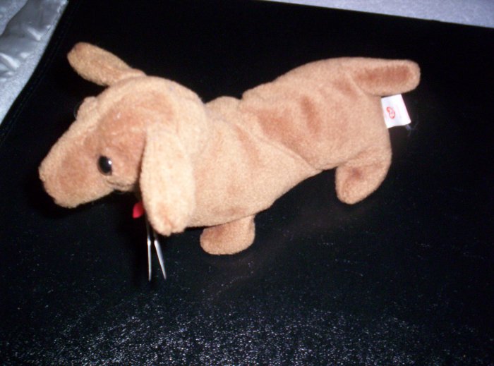 Beanie Baby: Weenie
