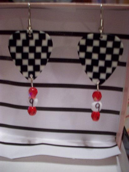 Kasey Kahne picks GUITAR PICK EARRINGS!