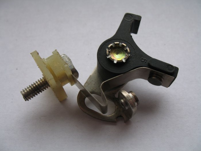 TECUMSEH BREAKER POINTS-30547A--27948A-H70--HH60--TNT100--TVM170