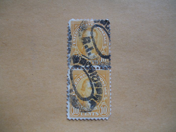 SCOTT# 714-STUART-VERT. PAIR-PRECANCLE RHODE ISLAND--ID#563