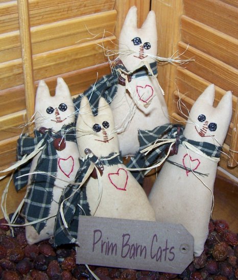 PriMiTiVe Ole' Barn Cats Bowl Fillers Ornies Tucks Tag "Prim Barn Cats"