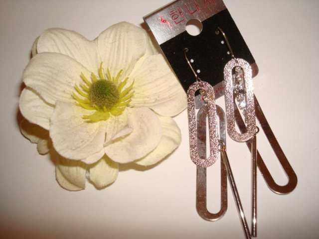 earring 16