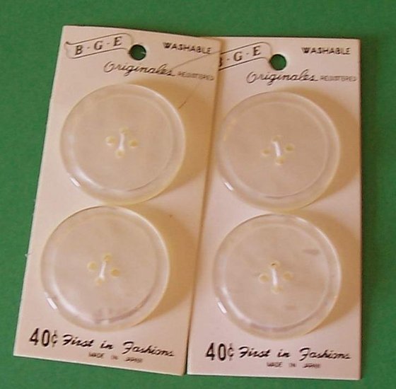 2 cards vintage BGE pearlized buttons MOC made in Japan