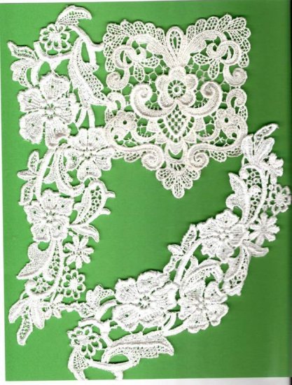 3 pieces vintage lace appliques