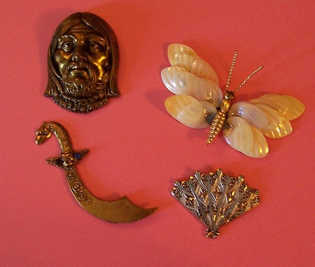 Lot 4 antique jewelry pieces and metal stampings for altered art assemblage and crafting