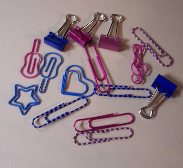Metal Novelty clips and fasteners pink and blue