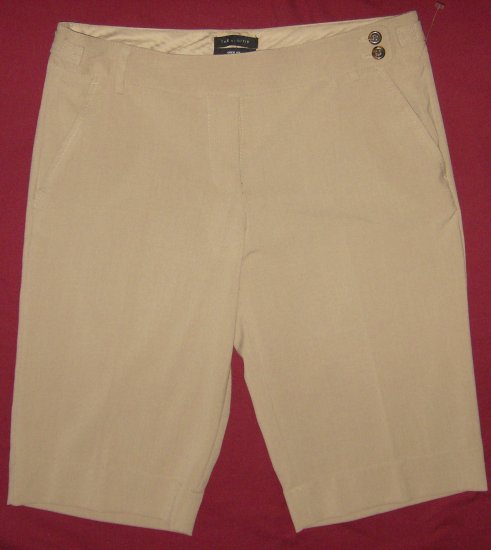 NWOT The Limited Brand New Khaki Bermuda Shorts 8
