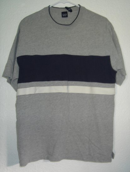 GAP shirt sz Small 00150
