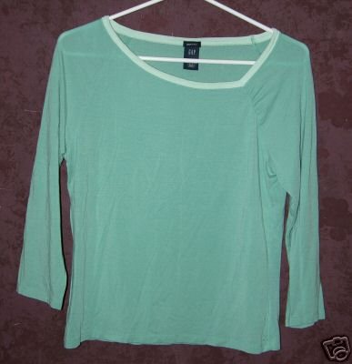 GAP stretch shirt sz Medium 00583
