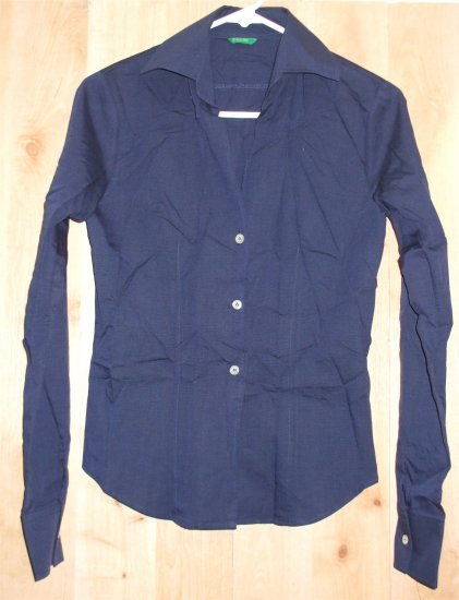 Made in Italy of Benneton shirt sz Small womens button 001272