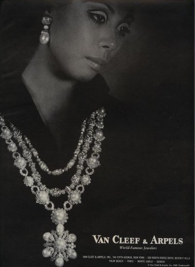 Vintage 1969 Van Cleef & Arpels World Famous Jewelers AD