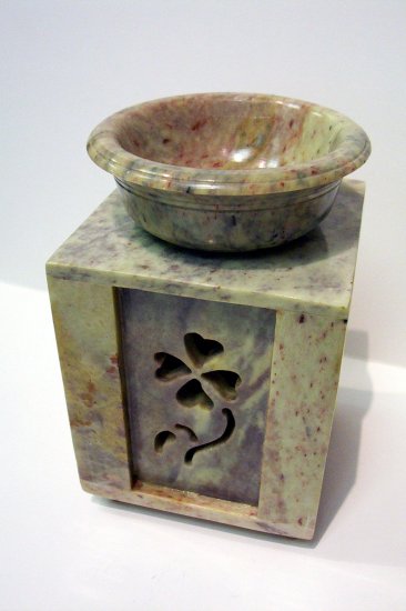 Soap Stone Oil Burner - Shamrock