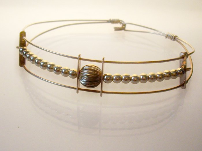 GF Wire Bracelet- Round Charm