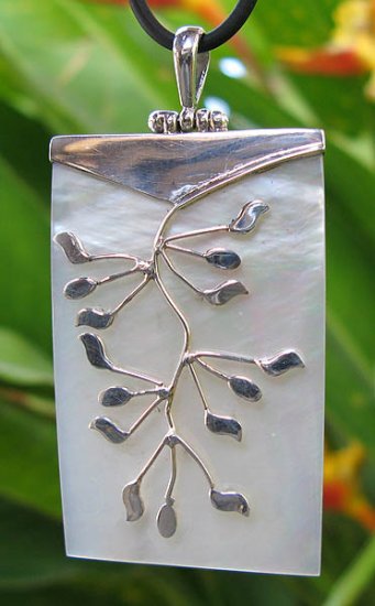 92.5 Sterling Silver Pendant with Mother of Pearl