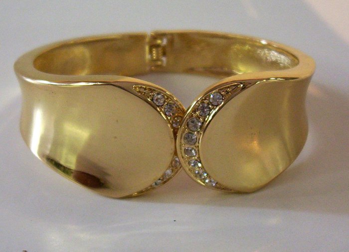 High End Fashion Bangle- FREE SHIPPING