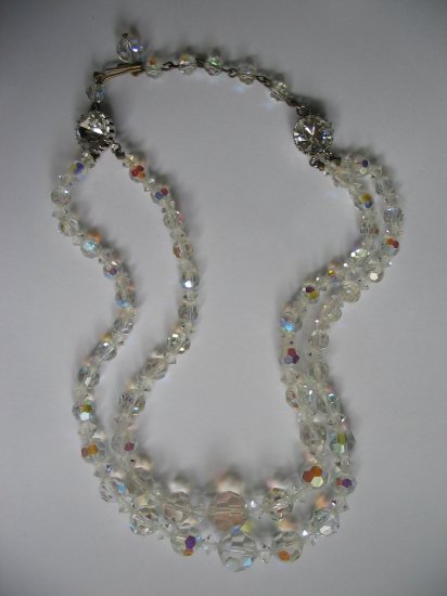 DOUBLE STRAND NECKLACE