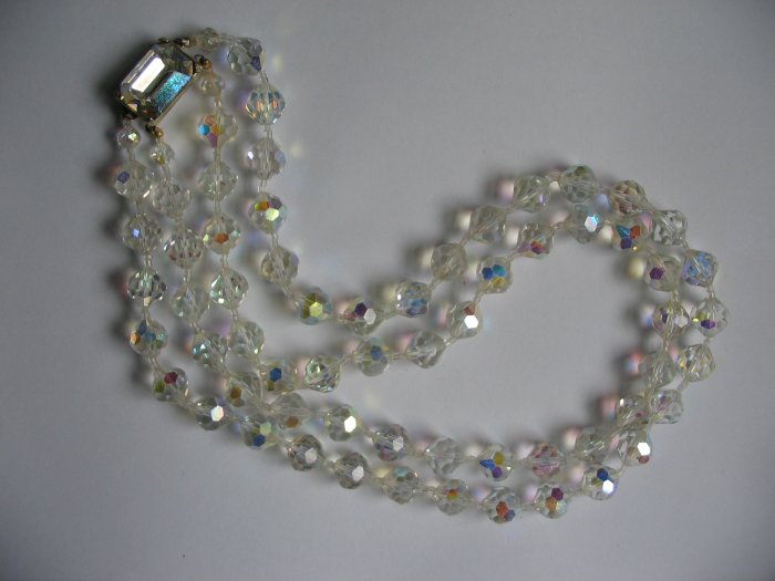 LARGE CLEAR AURORA NECKLACE