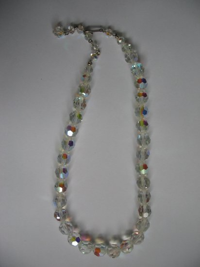 SINGLE STRAND NECKLACE