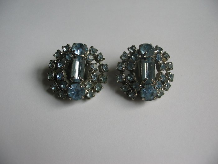 AQUAMARINE BAGUETTE EARRINGS