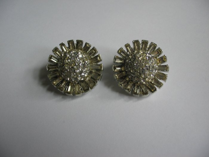 BAGUETTE BURST EARRINGS