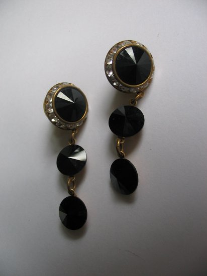 BLACK RIVOLI DROP EARRINGS