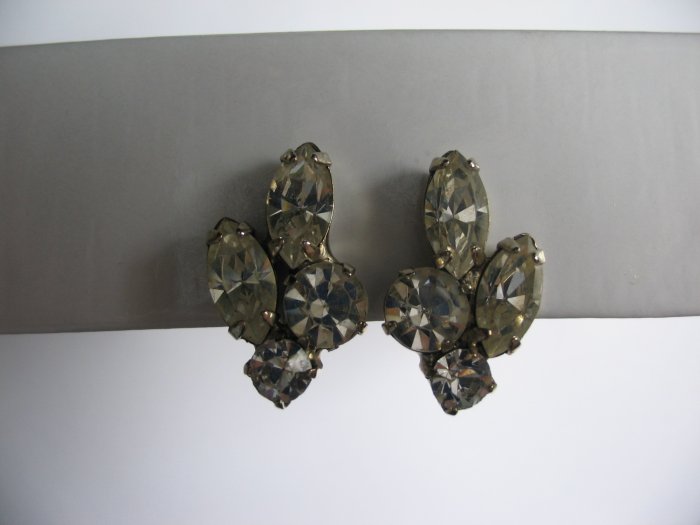 FOUR STONE EARRINGS