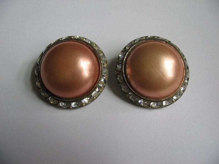 PEACH PEARL EARRINGS