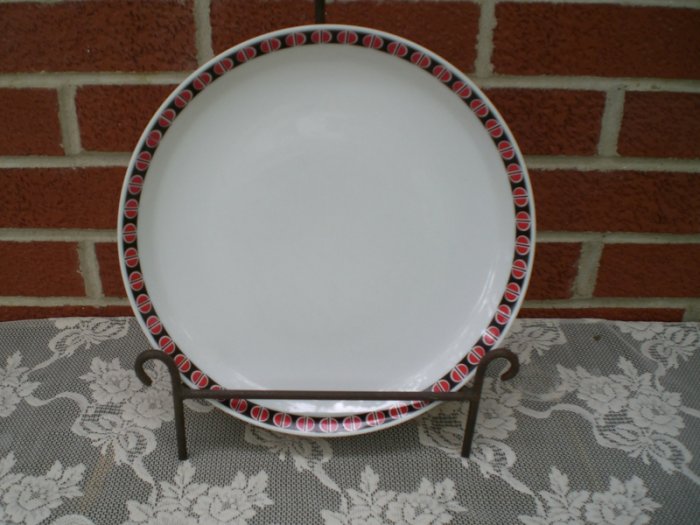 One Mikasa China Ovide 5007 Dinner Plate Ben Seibel