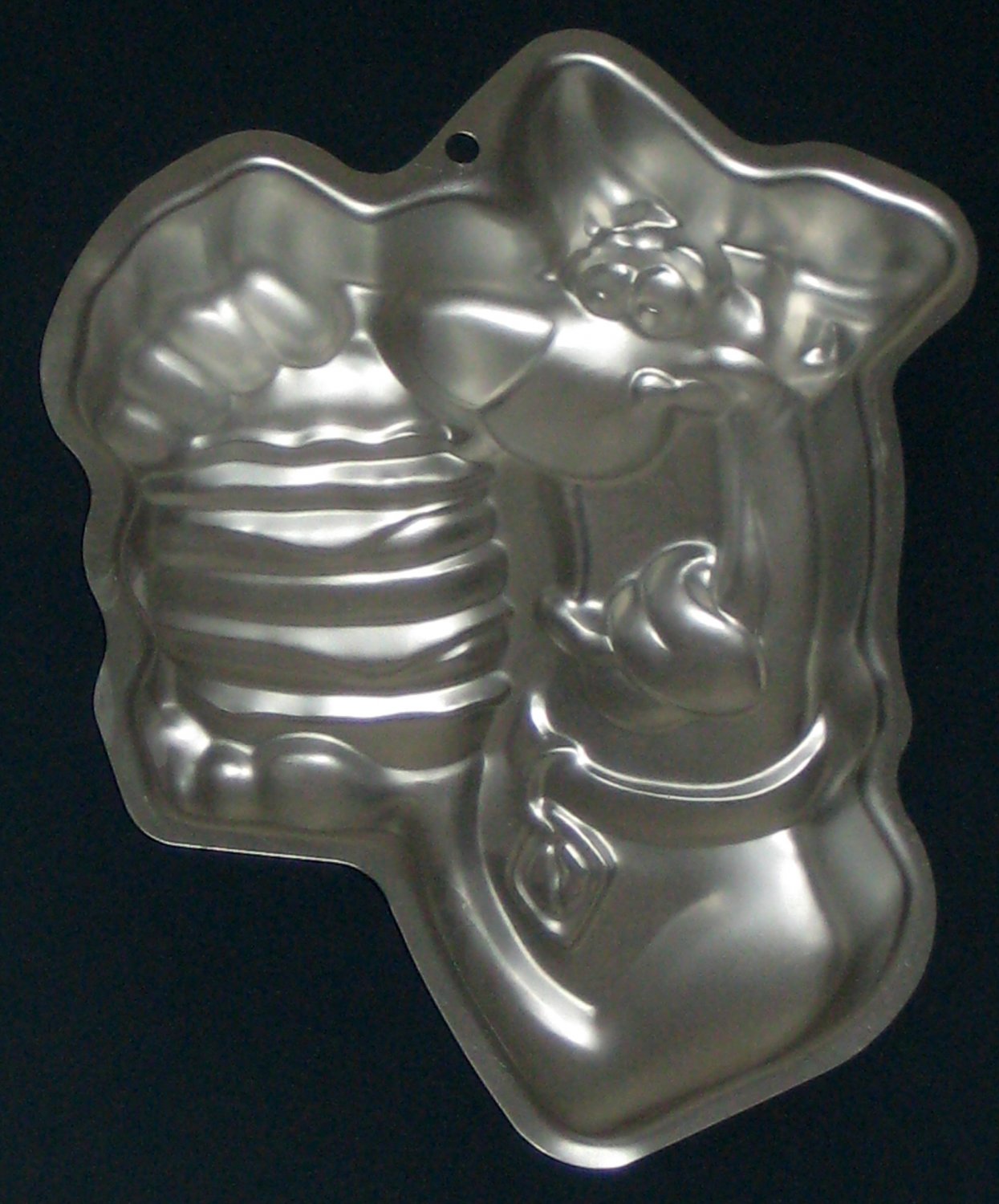 SOLD Scooby Doo Wilton Aluminum Cake Pan Hamburger 2105-3227 Hanna Barbera