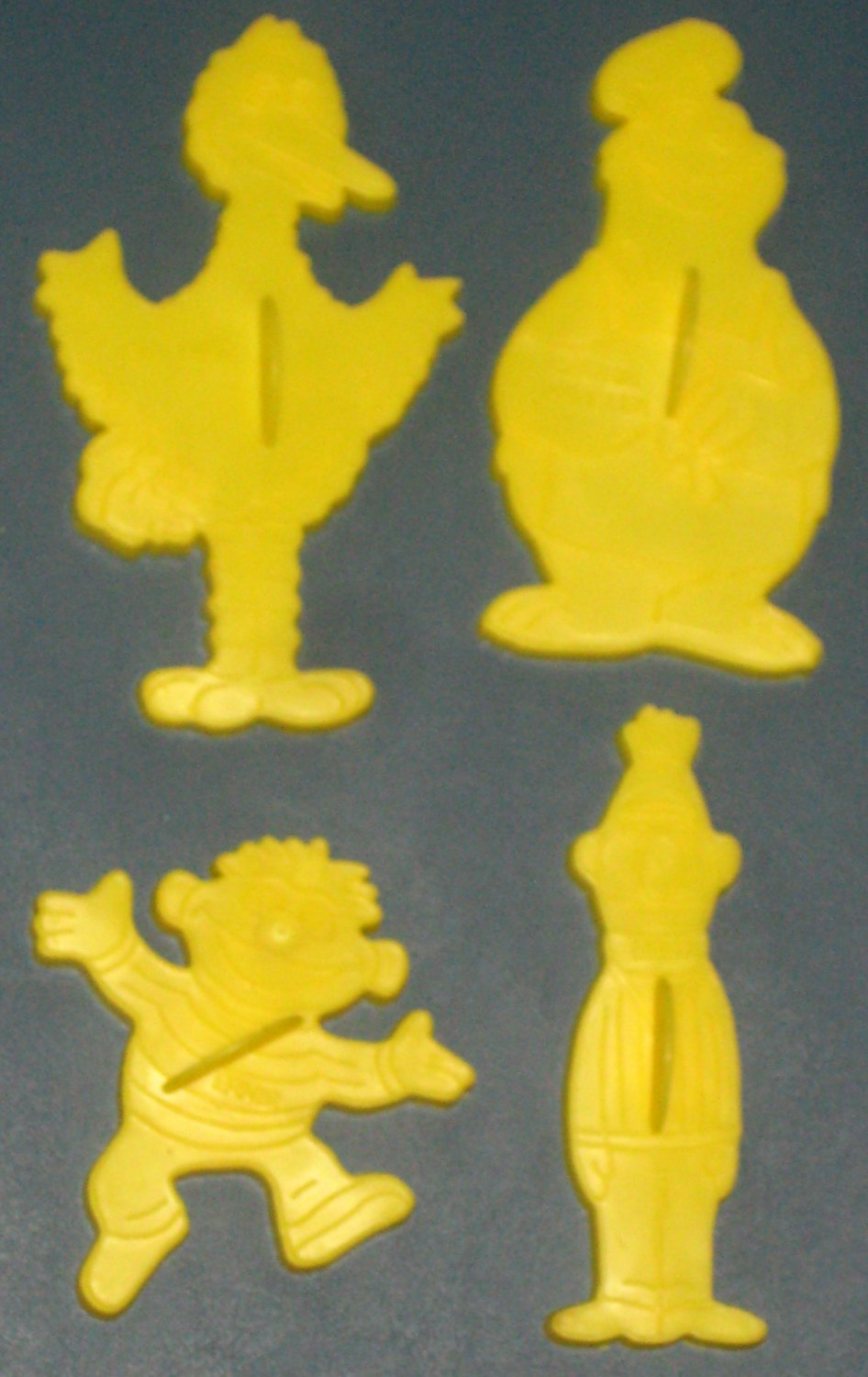 SOLD Sesame Street Wilton Cookie Cutter Set of 4 Muppets Big Bird Ernie Bert Cookie Monster 509-2016