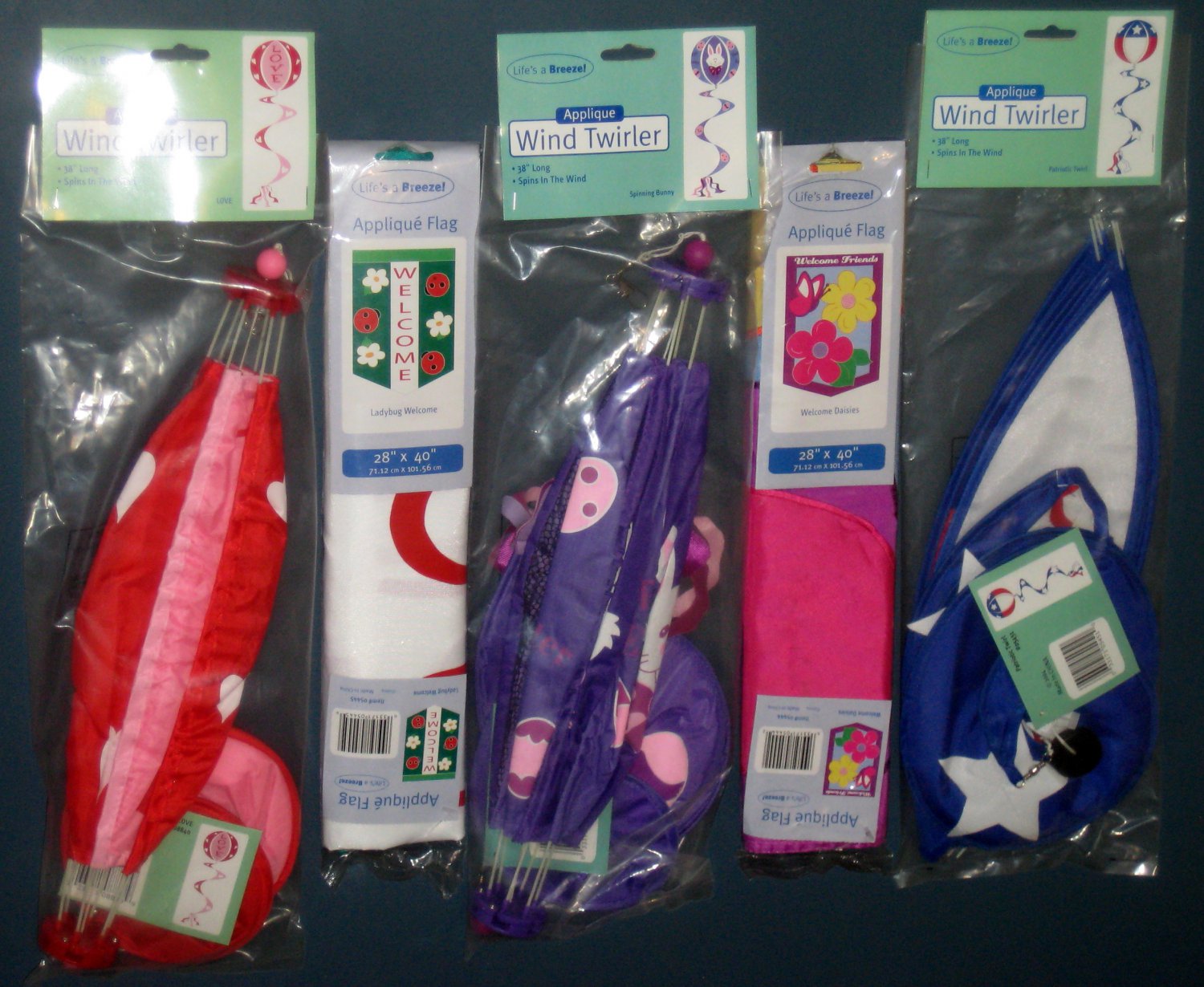 Lot 20 Decorative Garden Flags (2) + Wind Twirlers Spinners (3) Valentine Easter Patriotic NIP