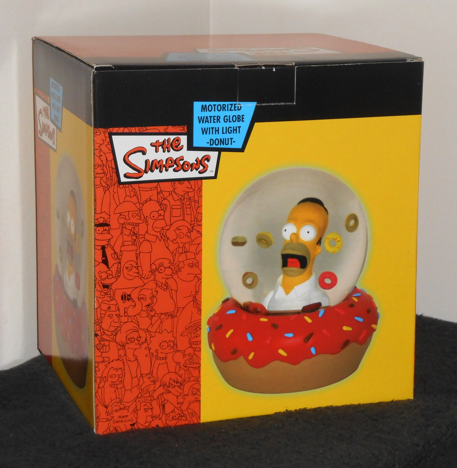 SOLD Homer Simpson Motorized Water Globe with Light Donuts Waterball Ball Fox TV 2004