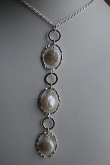 Coin pearl pendant and chain