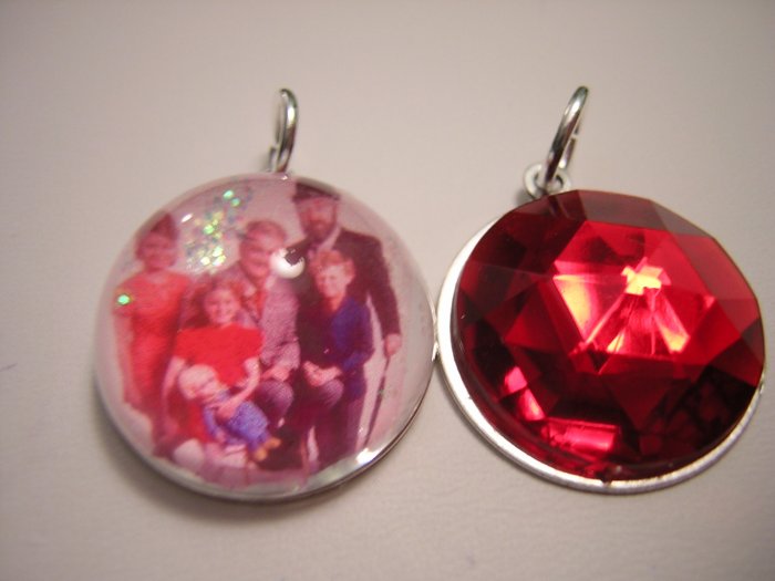 Family Afair Vintage Style Bubble Charm